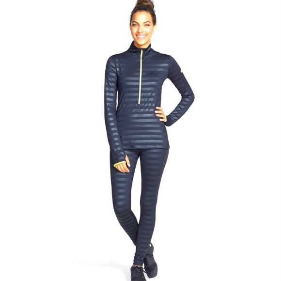 NIKE PRO EMBOSSED HYPERWARM SET - Picture 2 of 7